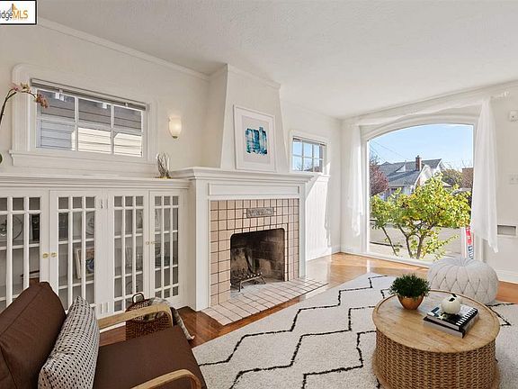 4th image of 3129 61st Ave