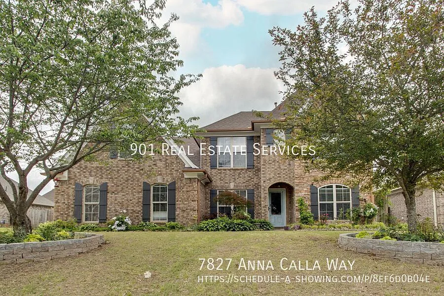 Huge Bartlett Home — Photo 2
