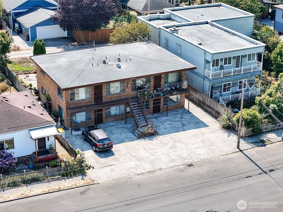 1st image of 642 Maple Street