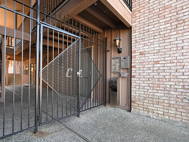 221 N Clifton Ave #37 — Photo 10