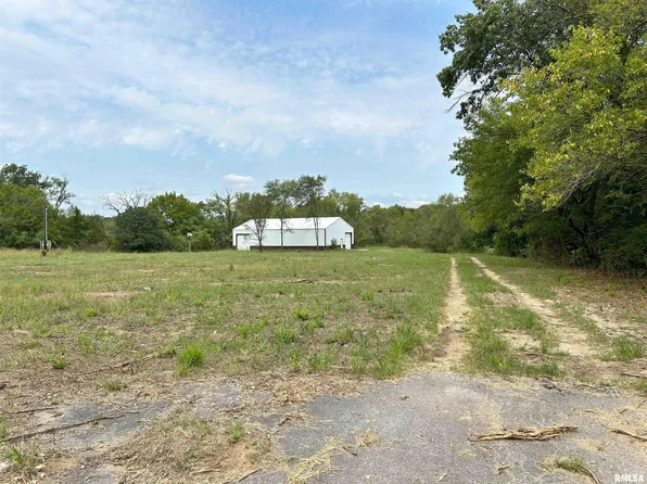 9861 State Route 125, Beardstown, IL 62618