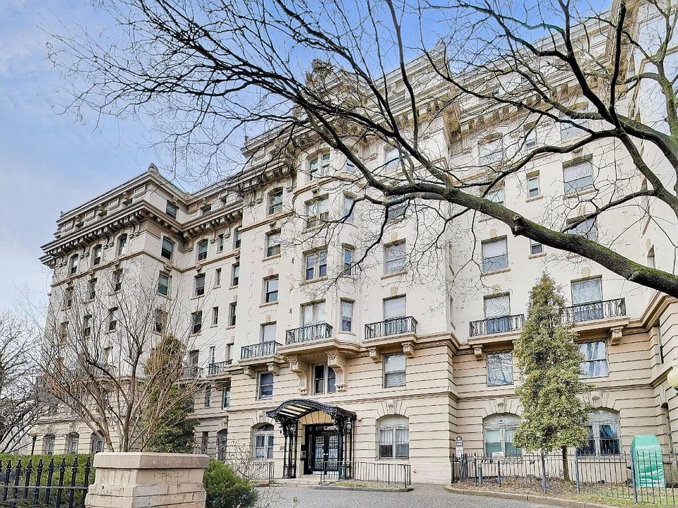 1st image of 3060 16th St NW APT 311
