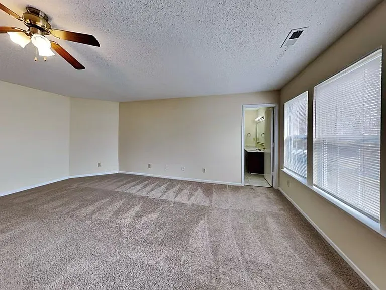 14457 Orange Blossom Trl — Photo 7