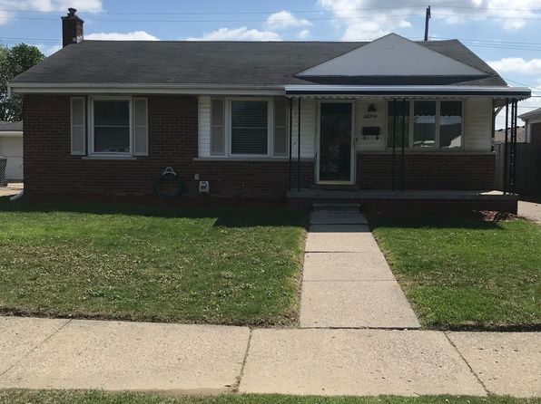 28714 Bohn St, Roseville, MI 48066
