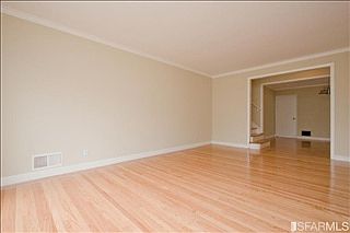 5th image of 90 Robinson Dr