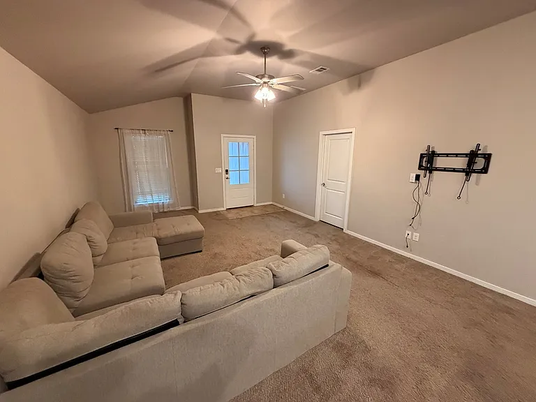 1109 Wagon Way — Photo 11