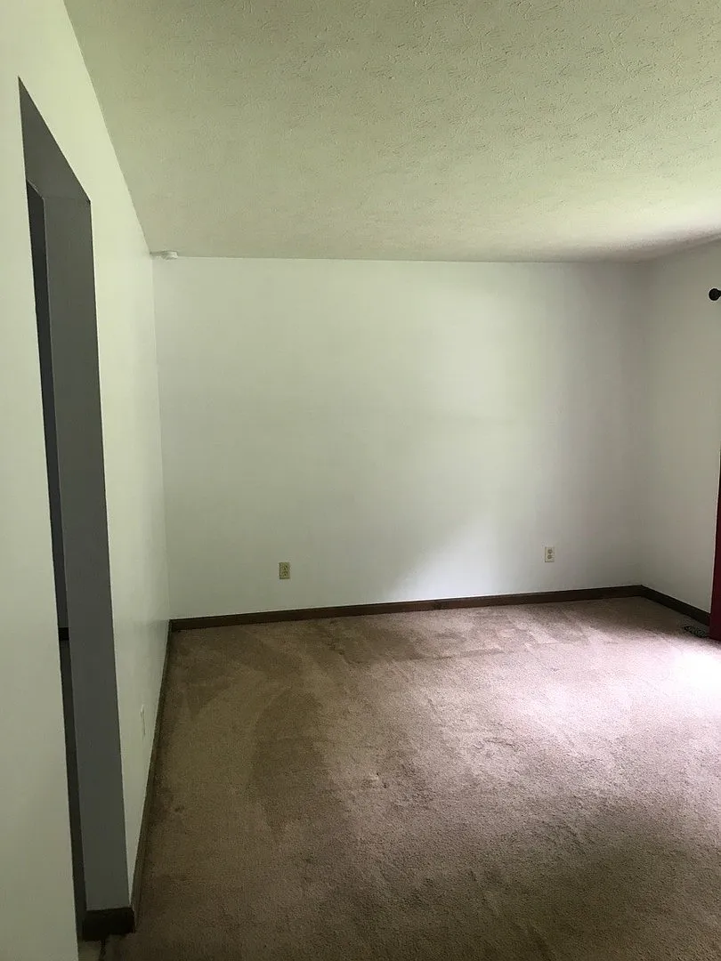 Three Bedroom Culloden Rancher — Photo 2