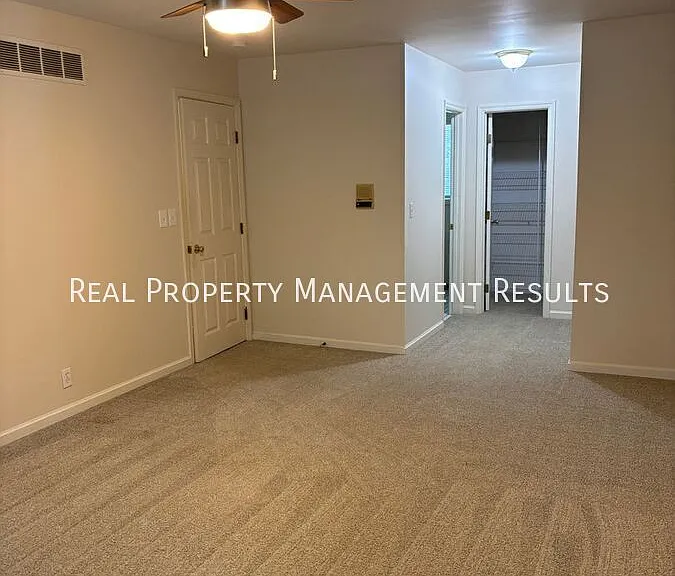7577 Nottingham Dr — Photo 9
