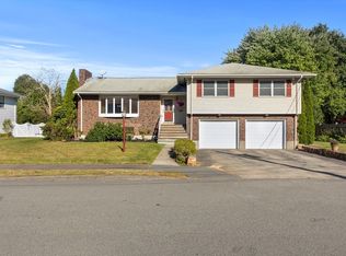 37 Lee St, Stoneham, MA 02180