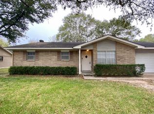 1924 Baywood Dr, Bay City, TX 77414