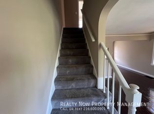 3402 Westbury Rd, Shaker Heights, OH 44120