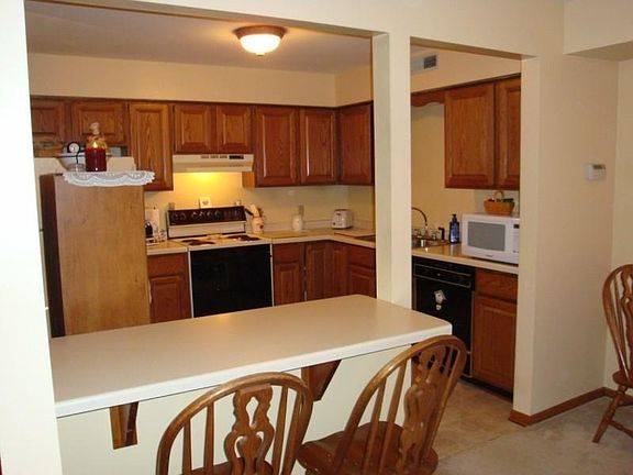 2nd image of 1352 Meadowcreek Dr