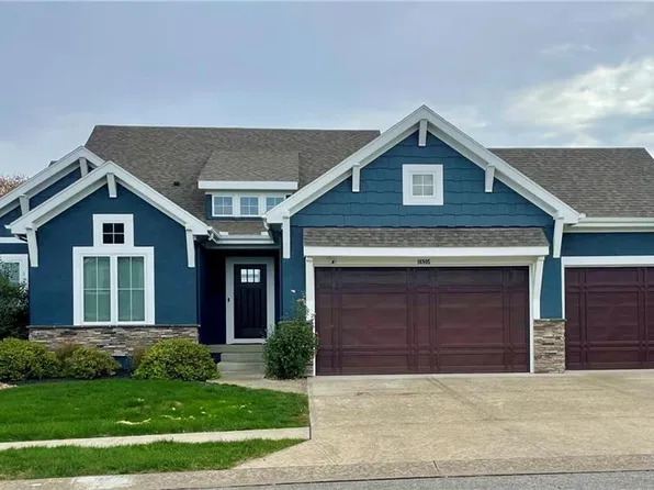 16905 Bradshaw St, Overland Park, KS 66221