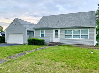 6 Pine Needle Way, Westport, MA 02790