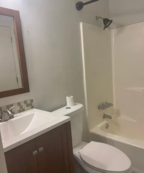 2371 Quail Run Dr #32 — Photo 1