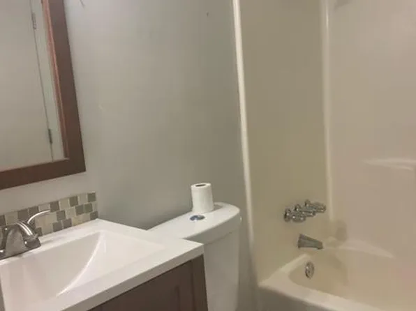 2371 Quail Run Dr #32, Kalamazoo, MI 49009
