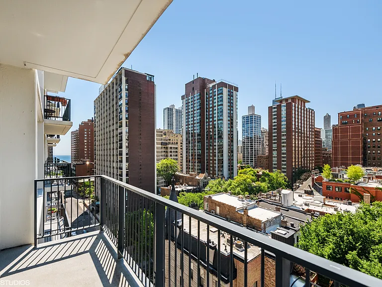 Balcony - S Facing