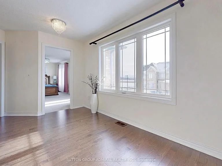1 Gordon Landon Dr — Photo 15