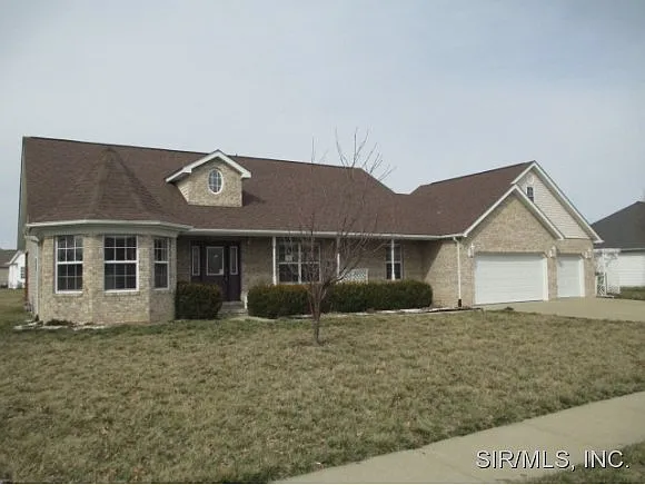 100 Hillside Dr photo 1