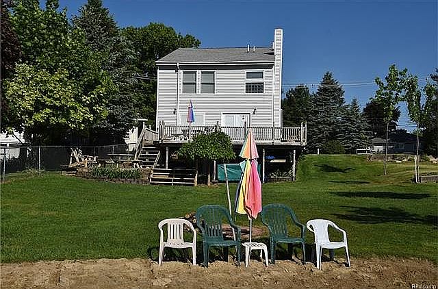 1st image of 1361 Beach Dr