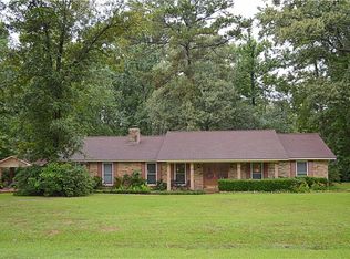8420 Ridgemont Dr, Pineville, LA 71360