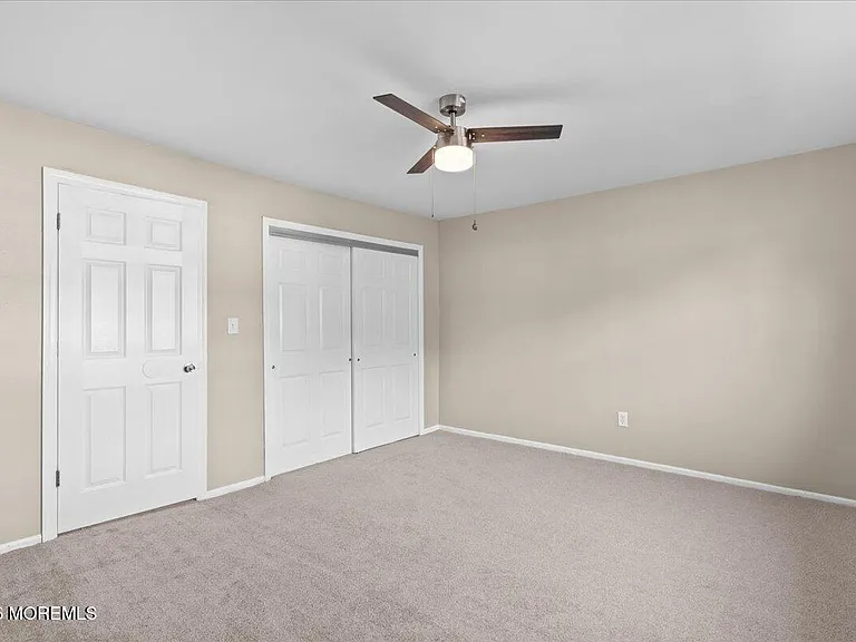 8 Primrose Ln — Photo 18