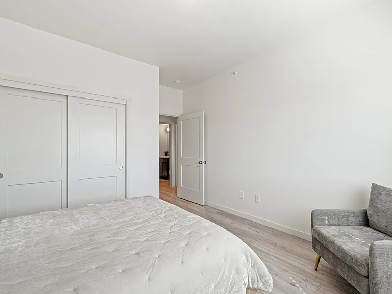 Columbia River Walk Apartments — Photo 109