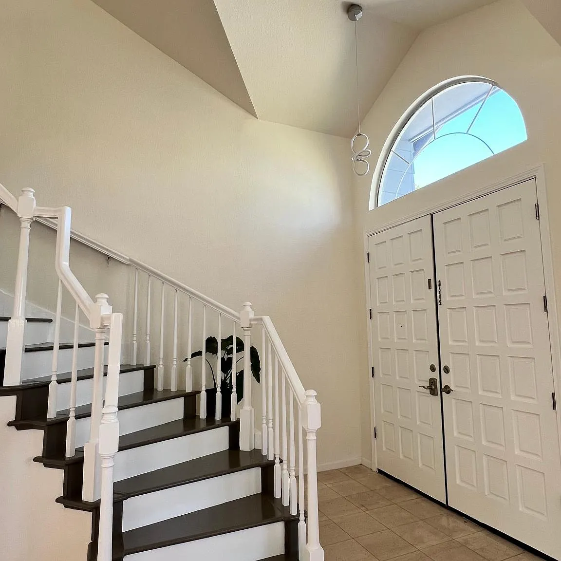1265 Harefield Dr — Photo 4