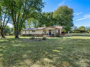 1515 N Sunshine Rd, Fayetteville, AR 72704