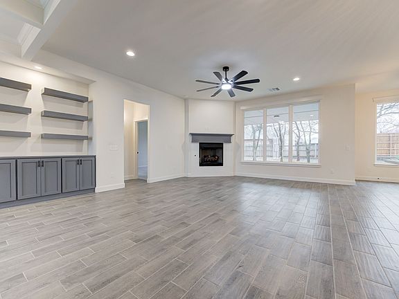 5th image of 3105 Pescara Dr