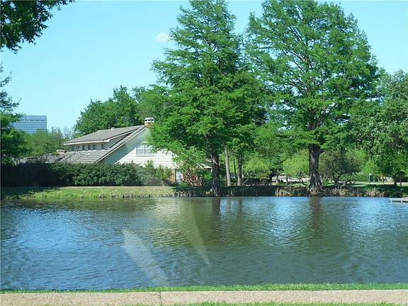 2nd image of 3202 Cortez Ct W