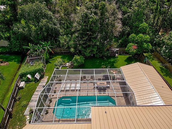 3rd image of 1034 Greystone Ln