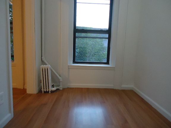 5th image of 5 S Oxford St APT D2