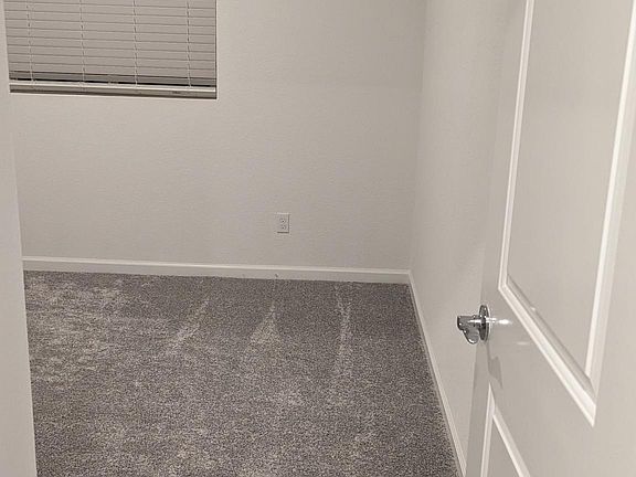 5th image of 2033 Nokota Way