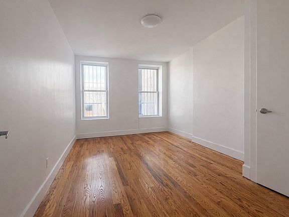 5th image of 1175 Bedford Ave APT 3