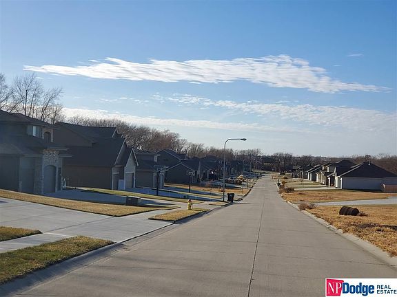 5th image of 4924 Waterford Ave