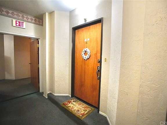 5th image of 7211 Cozycroft Ave Unit 21