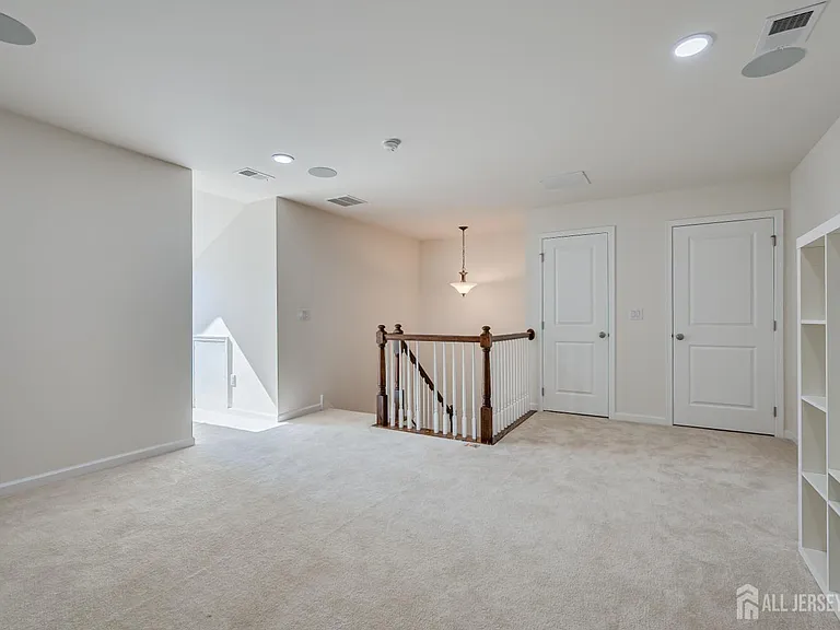 14 Hyacinth Ln — Photo 35