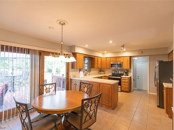 4th image of 17021 Deer Path Dr