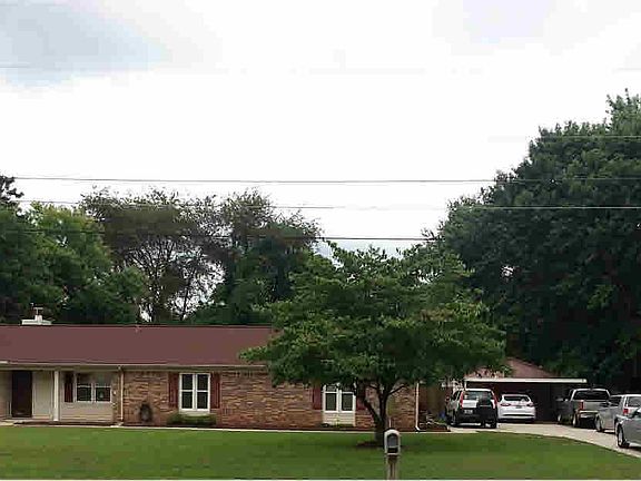 3rd image of 207 Callaway Ln