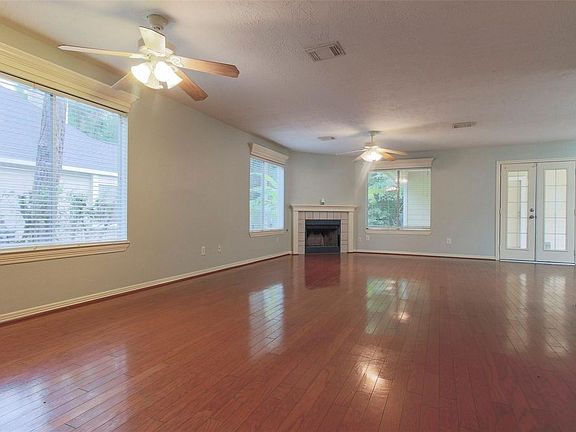 5th image of 15742 Corinthian Way