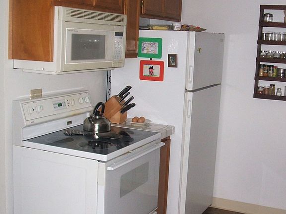 All Appliances Included!
