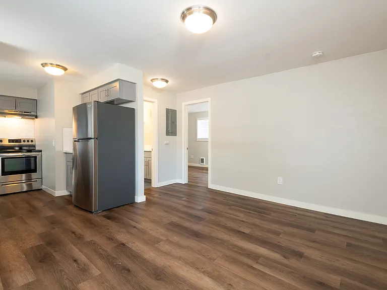 925 SW Holden St #3 — Photo 7