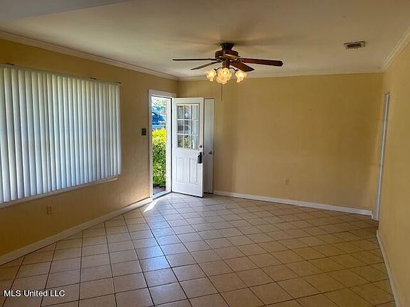 4th image of 1386 Brister Pl