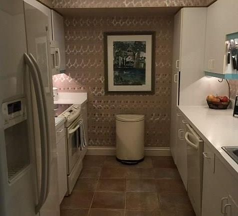 5th image of 5805 Glencove Dr APT 705