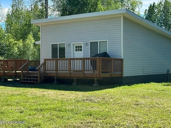 4731 Rivers St, North Pole, AK 99705