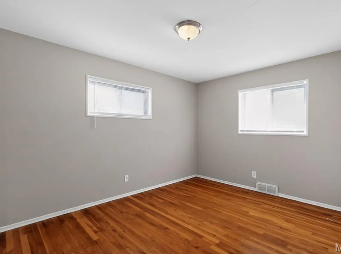 296 Meadowcrest Drive - 1 — Photo 3
