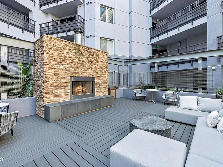 629 Traction Ave #611 — Photo 15