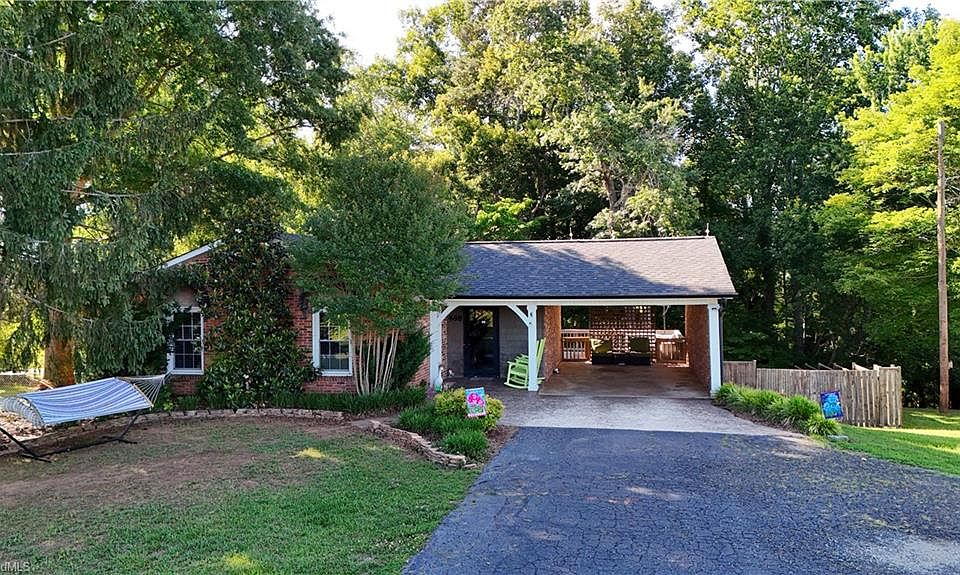 1st image of 488 Shoals Rd