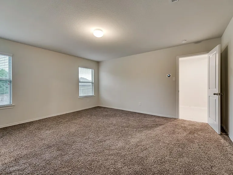 1302 Meadow Creek Dr — Photo 20